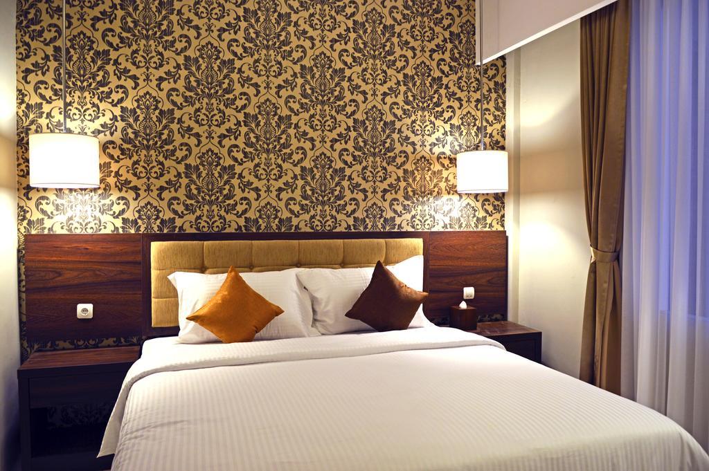 Hotel Safira Magelang Room photo